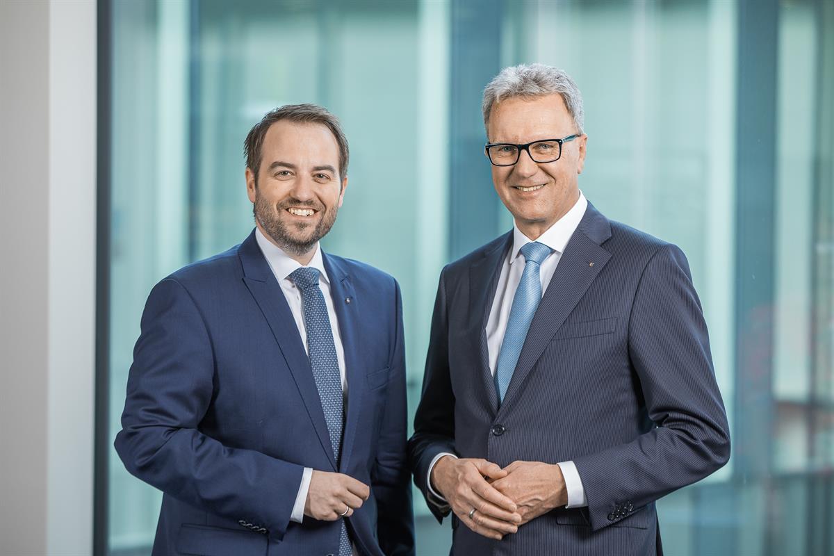 Die Geschäftsführer der Energie AG Oberösterreich Vertrieb GmbH, Michael Baminger und Klaus Dorninger.