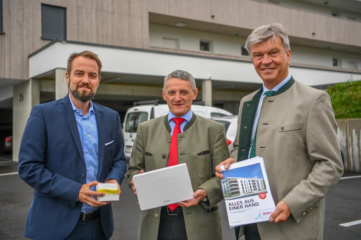 Michael Baminger (Geschäftsführer Energie AG Vertrieb), Georg Schöppl (Vorstand Bundesforste) und Energie AG Generaldirektor Werner Steinecker. 
