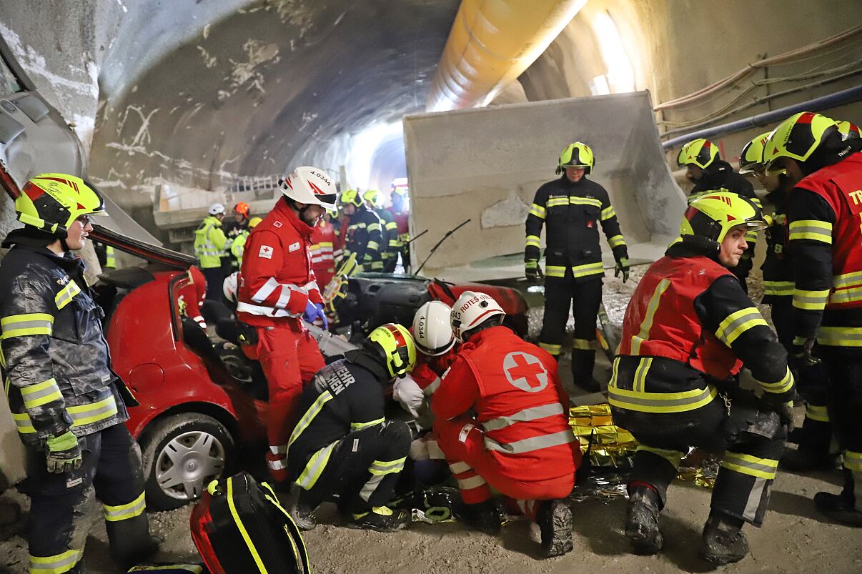 Mehr als 40 Rettungskräfte üben für den Ernstfall